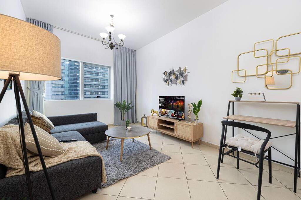 Stylish 1bedroom In Marina With Metro Access * Dubai
